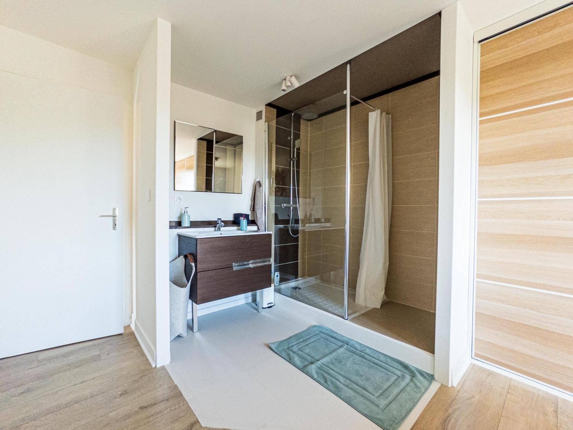 Appartement De Standing - Parking Prive جيكس المظهر الخارجي الصورة